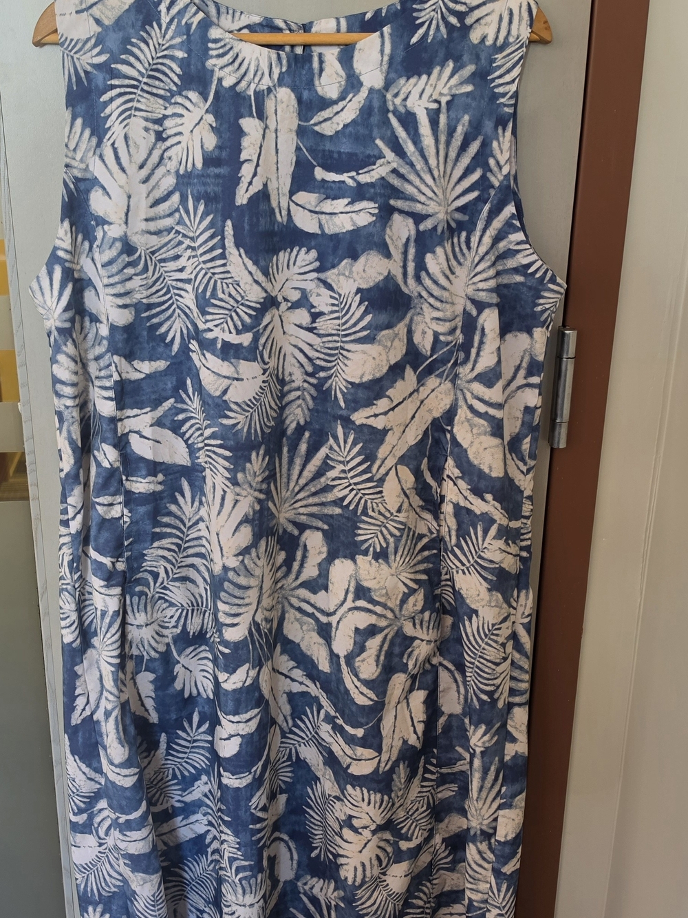 Blue and White Tropical Print Sleeveless Dress, RIPSKIRT